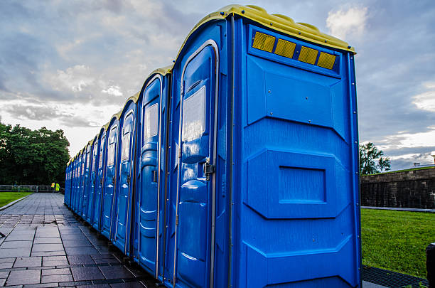 Best Standard Portable Toilet Rental in Abingdon, IL